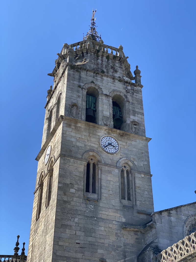 Torre de las Campanas o de los Signos financiada por Fernando Vellosillo en 1575